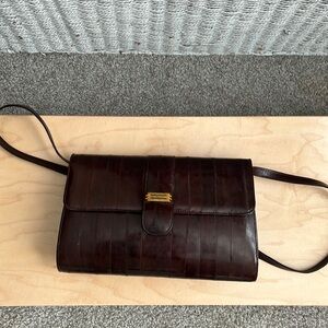 Deerskin Trading Post VTG handbag purse